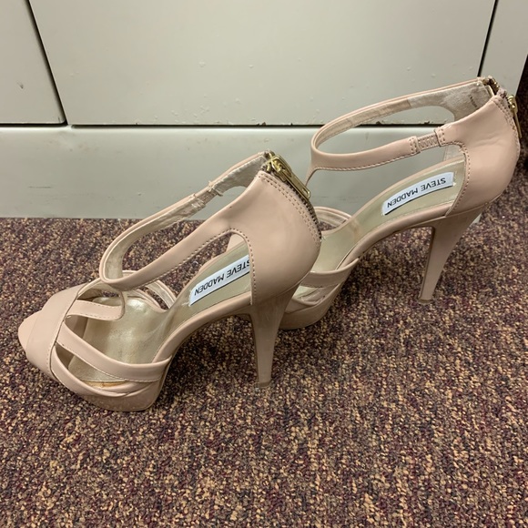 Shoes - Picture 2 of 5